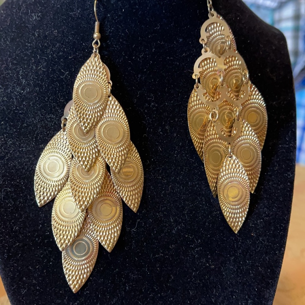 Used earrings - Picture 3 of 4